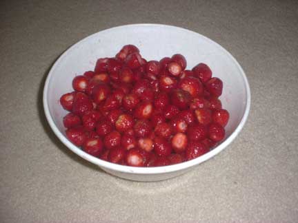 Slice, hulled strawberries