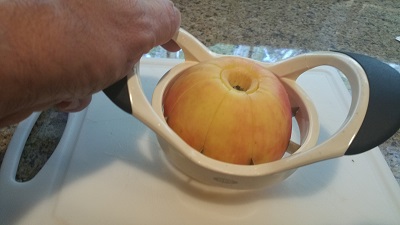 Coring and slicing apples