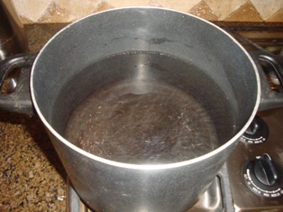 boiling water, vinegar, sugar, salt